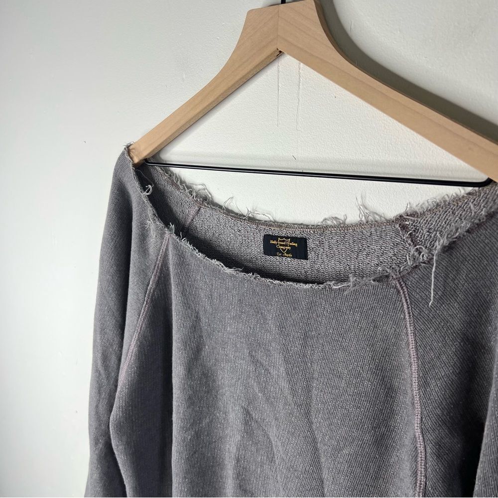 Hollywood Trading Company Gray Fringe Raw Hem Sweatshirt Large - Picture 6 of 12